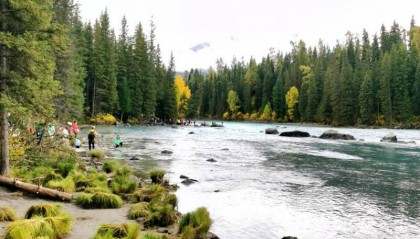 六个人新疆游12天价格多少,当地安排价格如何省钱