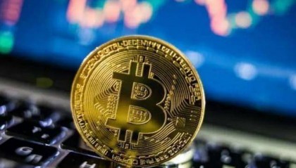 那个买十万比特币,就成为中国比特币首富的李笑来,现在生活怎样