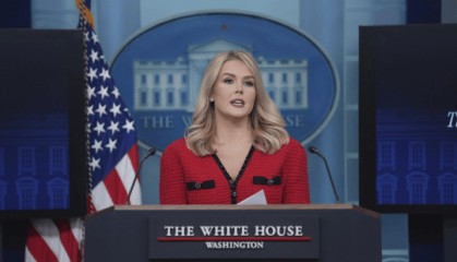 白宫发言人：特朗普对以色列打击的地点感到“非常难过”