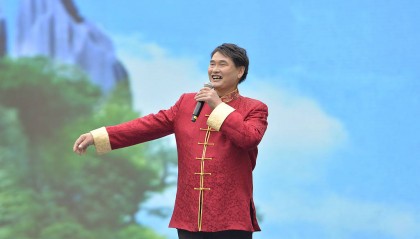 女博主发900条视频辱骂大衣哥,哪来的恶意