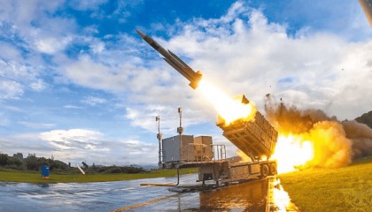 连发9道檄文,解放军对“台独”称呼大变,山东舰有特殊行动