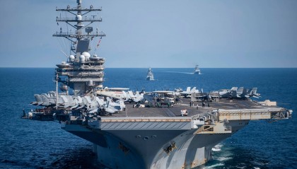 最新!美国两艘驱逐舰、三艘护卫舰遭袭击!美国中央司令部回应......