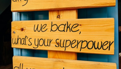 吃饭八分饱被推翻？医生建议：60岁以上老人要这样吃饭才健康！