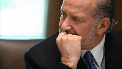 在美国商务部长嘴里,加拿大都成了“靠美国养活的社会主义政权”