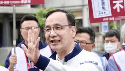 外传台中市长卢秀燕将在罢免投票前表态参选国民党主席,朱立伦:非常欢迎