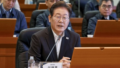 三大消息:韩大选胜负已定?外交部表态不接受;令中国愤怒一幕发生