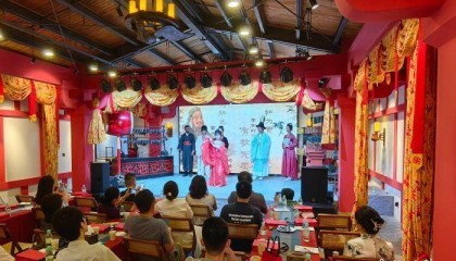 上海市欧美同学会静安分会纳新 40余位海归共话抗战精神