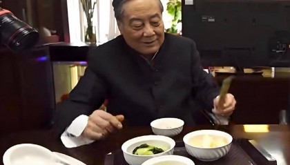 宗庆后声称一天只花几块钱,实际上满世界买豪宅,海外资产18亿