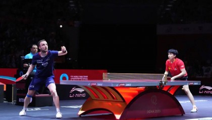王楚钦逆转西蒙,梁靖崑、王曼昱、王艺迪、陈幸同晋级8强 | 多哈世乒赛单打