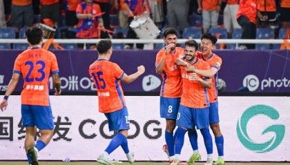 热议泰山6-0国安:塞蒂恩自作孽 国安踢出一场事故