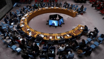 美国人心服口服,特朗普终于“认输”,中方大人物赴美,信号特殊