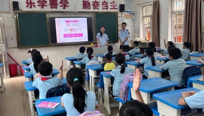 市市场监管局开展2025年“全国药品安全宣传周”系列活动