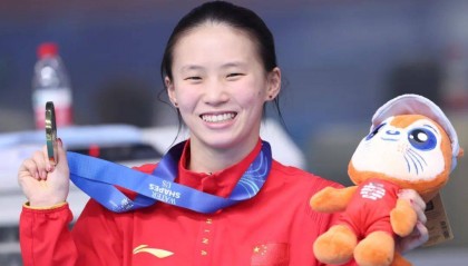 陈芋汐夺冠后哭了:不再是和小红配,心理变化确实是有