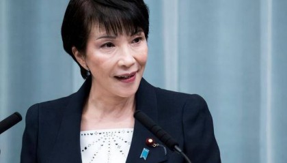 高市早苗胜选,涉华强硬言论降调,“打进渤海湾”的戏码要落空?