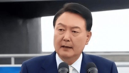 尹锡悦判了,伤害性不大,侮辱性极强,李在明果断出手了,还要与朝鲜缓和关系?