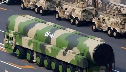 美军6艘航母想介入台海?解放军是时候做好准备了!台政客:赖清德千万别动