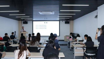 落实企业主体责任,市监盐田局产品质量安全宣传“进企业”