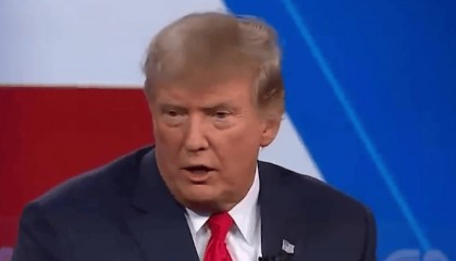 特朗普这次学聪明了,火速发声要对华避战,马科斯连忙让印度帮忙