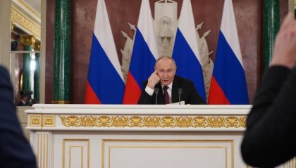 俄总统新闻秘书:普京提议谈判表明俄寻求和平解决方案意愿