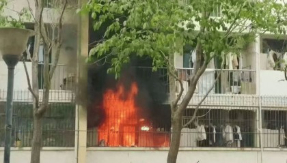 高校宿舍起火学生还得刷脸逃生?闸机不该成逃生障碍