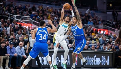 哈里伯顿逆天3+1绝杀 字母哥空砍19+17步行者胜雄鹿