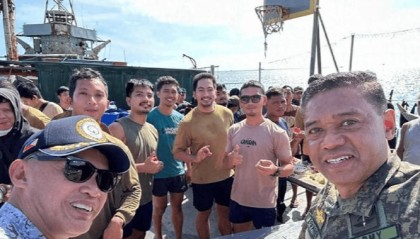 6000万赔偿还不够,菲军还想夺岛?中方还没出手,印尼打脸马科斯