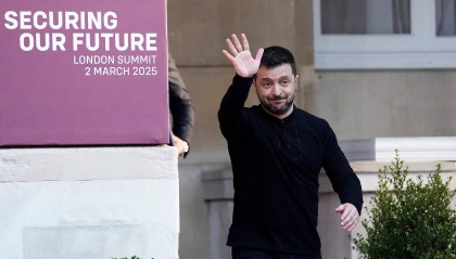 泽连斯基:正式批准“退群”!拉夫罗夫:若基辅给准信,不用50天!特朗普发声