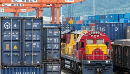 不听劝的波兰,遭到“毒打”后,不到24小时,宣布将重新开放与白俄罗斯的边境口岸