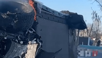 吉林一地小米SU7发生严重车祸,整车侧翻伴有明火!危急时刻……