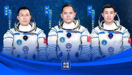 陆、武飞、张洪章，10月31日23时44分出征！