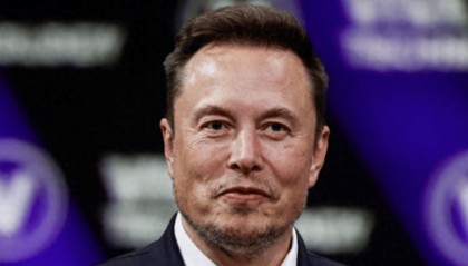 当不成总统了?特朗普突然收到噩耗!最大“金主”惹大麻烦,引爆全美