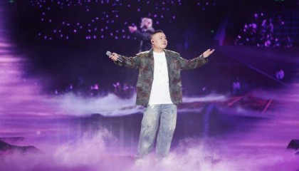 岳云鹏演唱会票价引争议,网友吵翻了