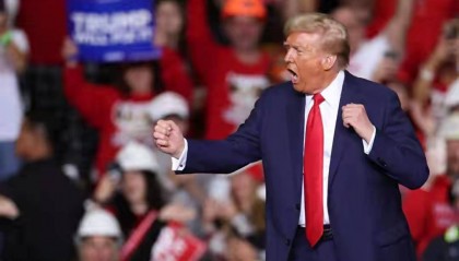 局势180度大逆转！特朗普公开点名中国，对华最新态度不简单！