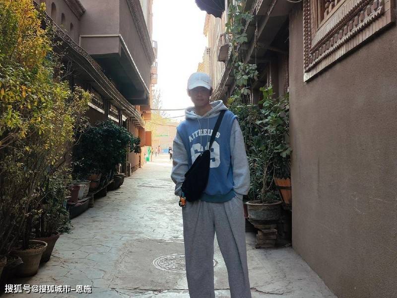 六个人新疆游12天价格多少，当地安排价格如何省钱