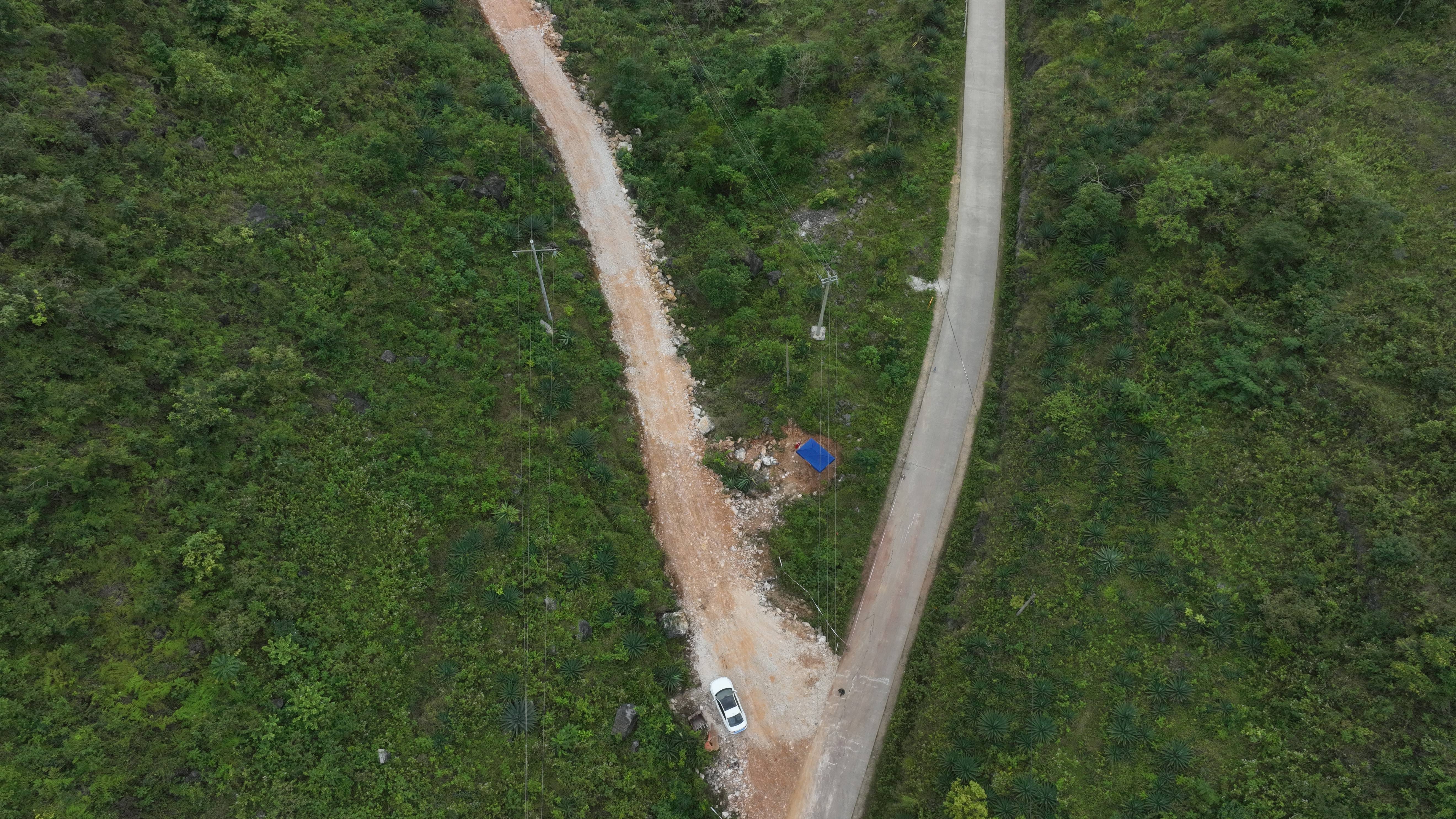 村镇导演追三个超强台风 拍下被遗忘的农民